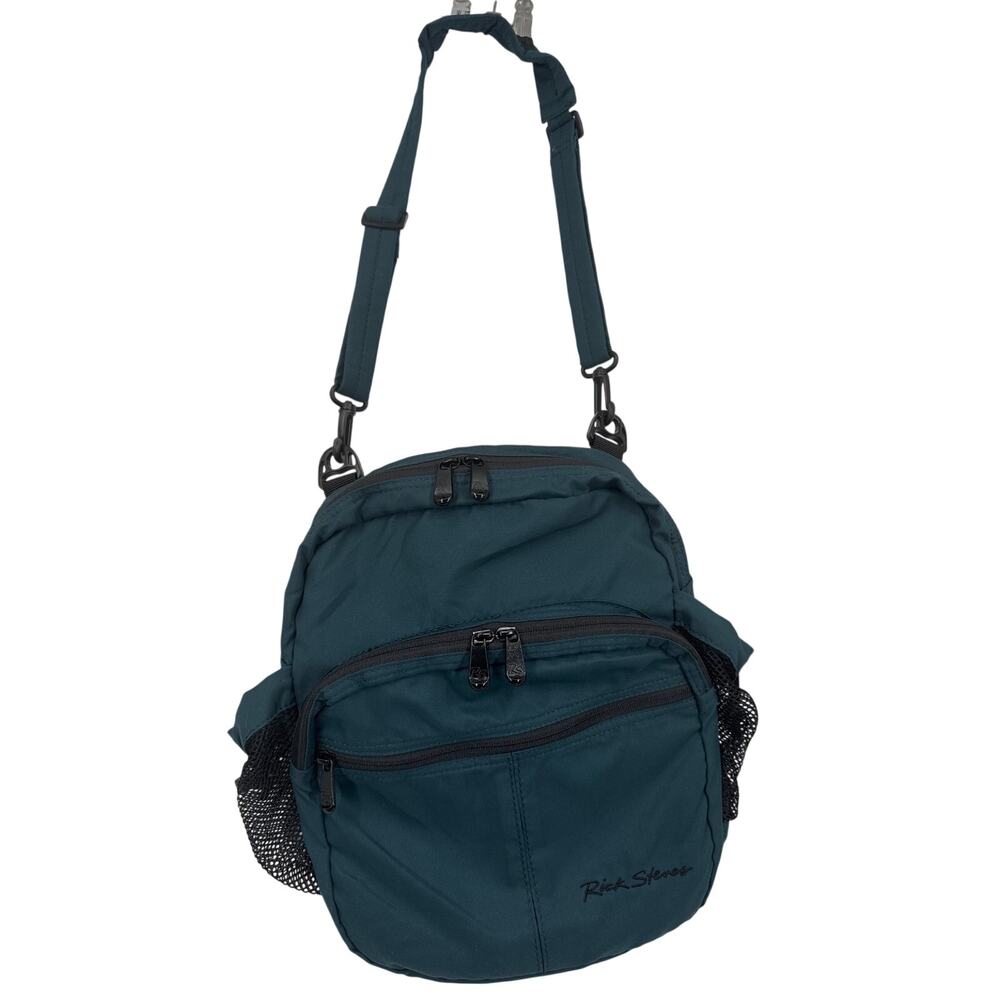 Rick Steves Europe travel daypack backpack dark blue 13in